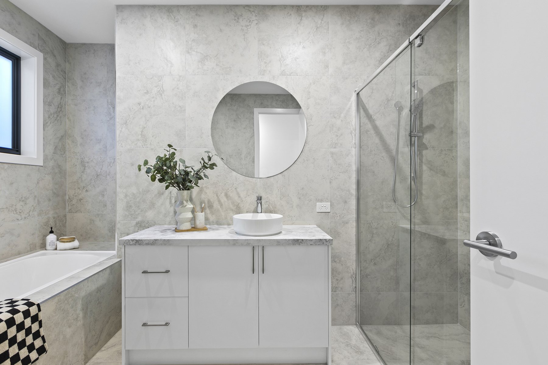 Main bathroom with bath and separate shower