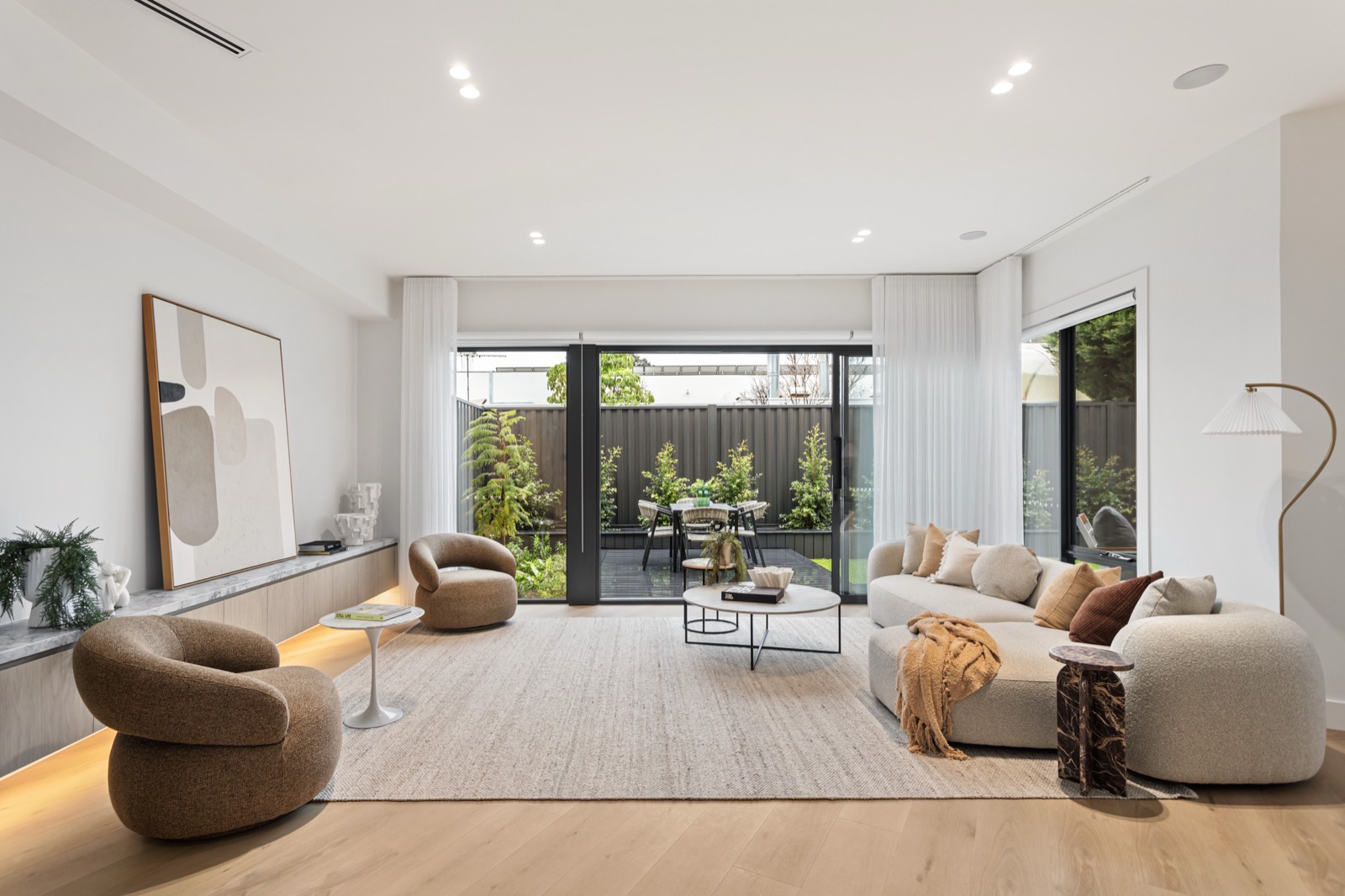 Renshaw, St Kilda East